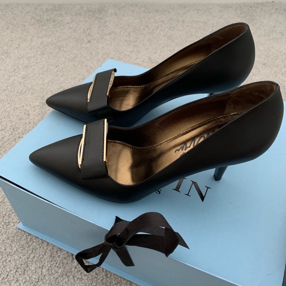 Lanvin size 7 pump - Picture 7 of 7